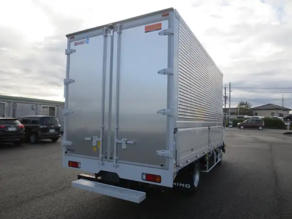 日野 デュトロ 小型 ウイング 2RG-XZU710M R5の中古トラック画像5