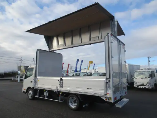 日野 デュトロ 小型 ウイング 2RG-XZU710M R5の中古トラック画像10