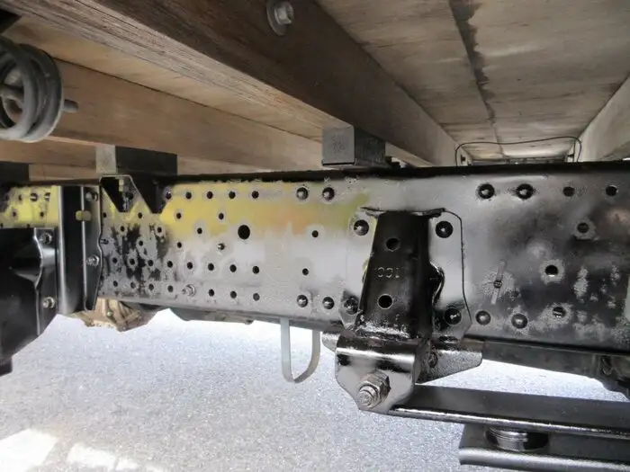 いすゞ エルフ 小型 平ボディ パワーゲート 床鉄板の中古トラック画像16