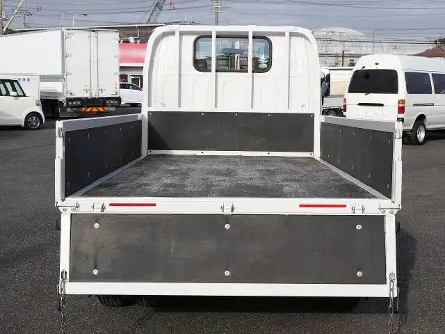 マツダ タイタン 小型 平ボディ 2RG-LHS88A R3の中古トラック画像5