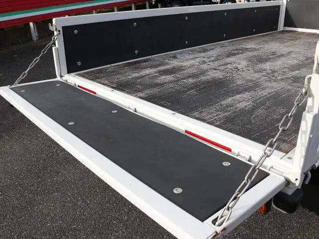 マツダ タイタン 小型 平ボディ 2RG-LHS88A R3の中古トラック画像13
