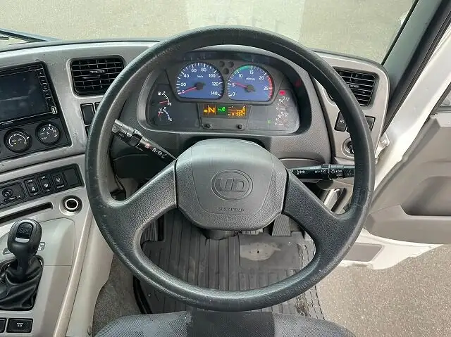 日産UD クオン 大型 トラクター ハイルーフ 1デフの中古トラック画像11