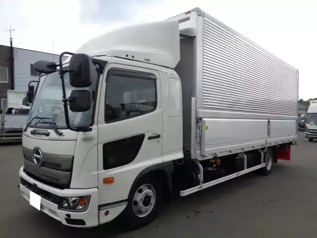 日野 レンジャー 中型/増トン ウイング エアサス ベッドの中古トラック画像1