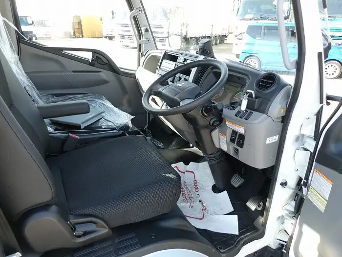 三菱 キャンター 小型 平ボディ 2RG-FBA20 R5の中古トラック画像11
