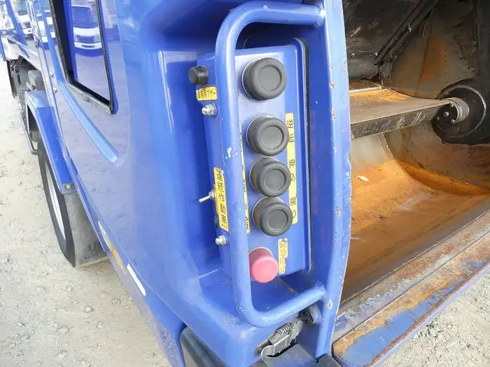 三菱 キャンター 小型 パッカー車 プレス式 回転ダンプ式の中古トラック画像9