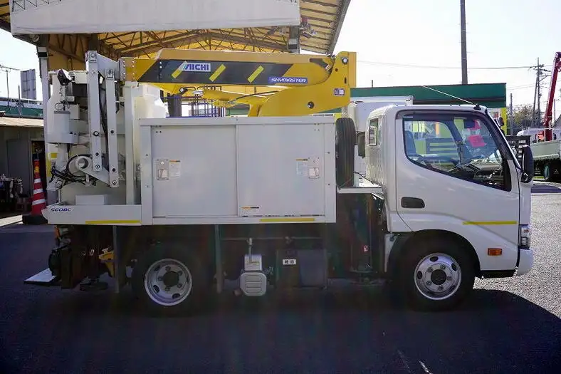 日野 デュトロ 小型 高所・建柱車 高所作業車 電工仕様の中古トラック画像2