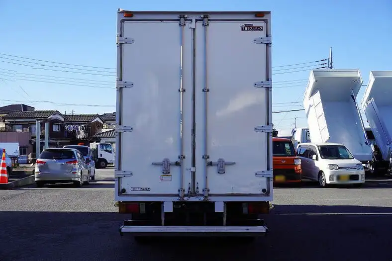 マツダ タイタン 小型 アルミバン サイドドア TKG-LLR85ANの中古トラック画像3