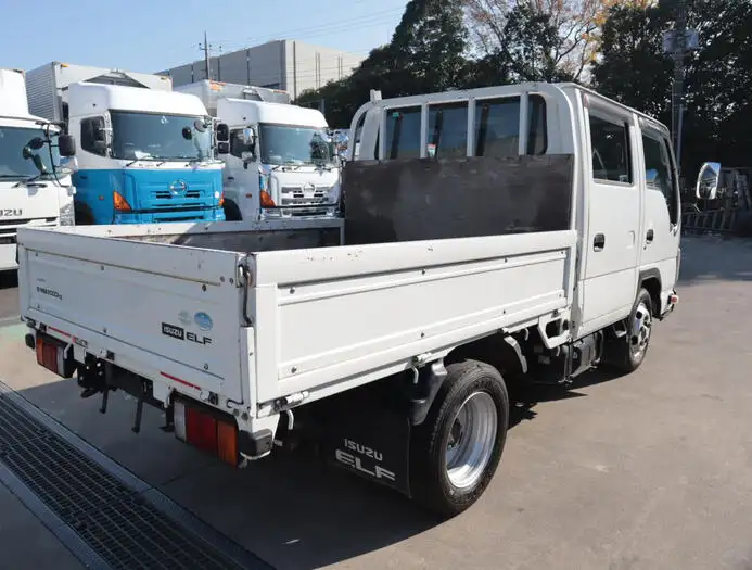 いすゞ エルフ 小型 平ボディ Wキャブ TPG-NJR85Aの中古トラック画像3