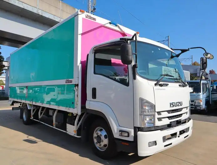 いすゞ フォワード 中型/増トン ウイング 2RG-FRR90S2 R2の中古トラック画像2