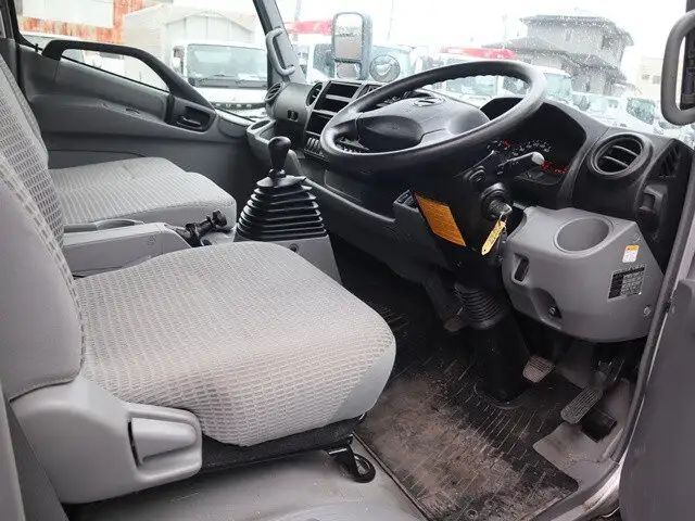 日野 デュトロ 小型 平ボディ パワーゲート TKG-XZU710Mの中古トラック画像13
