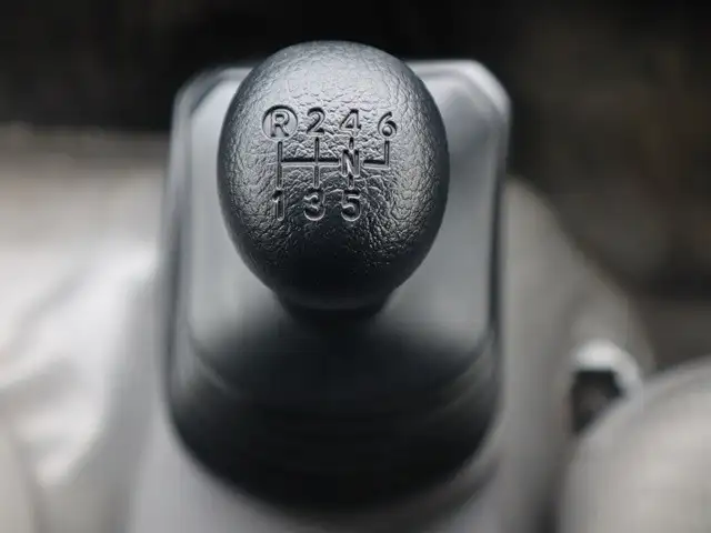 日野 デュトロ 小型 平ボディ パワーゲート TKG-XZU710Mの中古トラック画像16