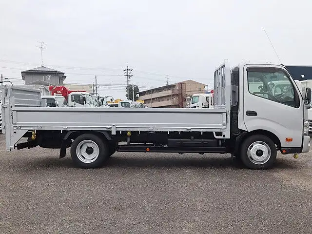 日野 デュトロ 小型 平ボディ パワーゲート TKG-XZU710Mの中古トラック画像4