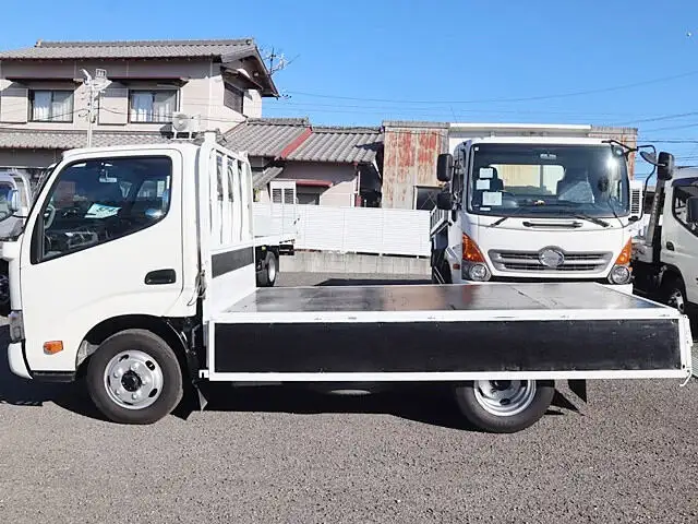 トヨタ ダイナ 小型 平ボディ TKG-XZC600 H28の中古トラック画像7