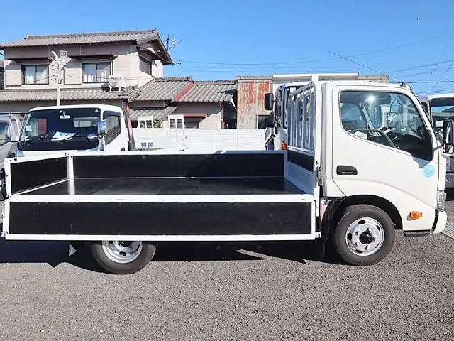 トヨタ ダイナ 小型 平ボディ TKG-XZC600 H28の中古トラック画像8
