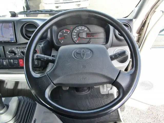 トヨタ トヨエース 小型 平ボディ XZU605 H30の中古トラック画像7