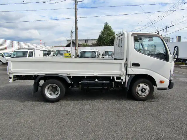 トヨタ トヨエース 小型 平ボディ XZU605 H30の中古トラック画像2