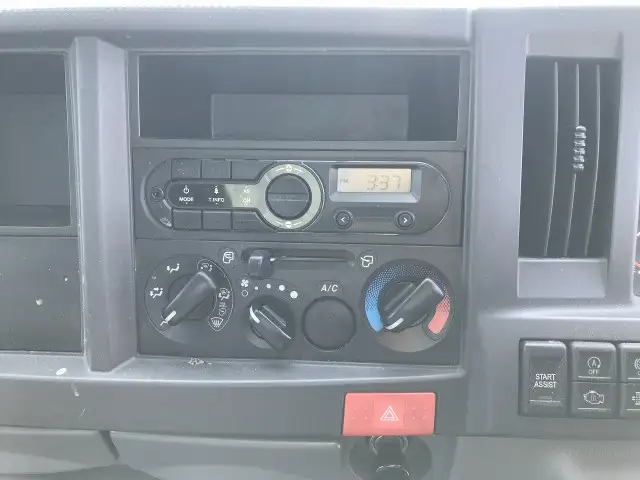 マツダ タイタン 小型 平ボディ 2RG-LHR88A H31/R1の中古トラック画像10