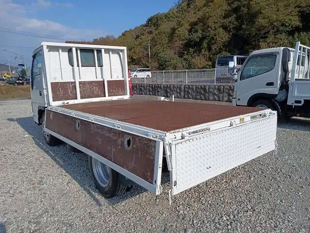 いすゞ エルフ 小型 平ボディ 床鉄板 PB-NKR81Aの中古トラック画像5