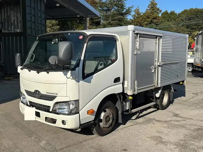トヨタ トヨエース 小型 アルミバン サイドドア TPG-XZC605の中古トラック画像1