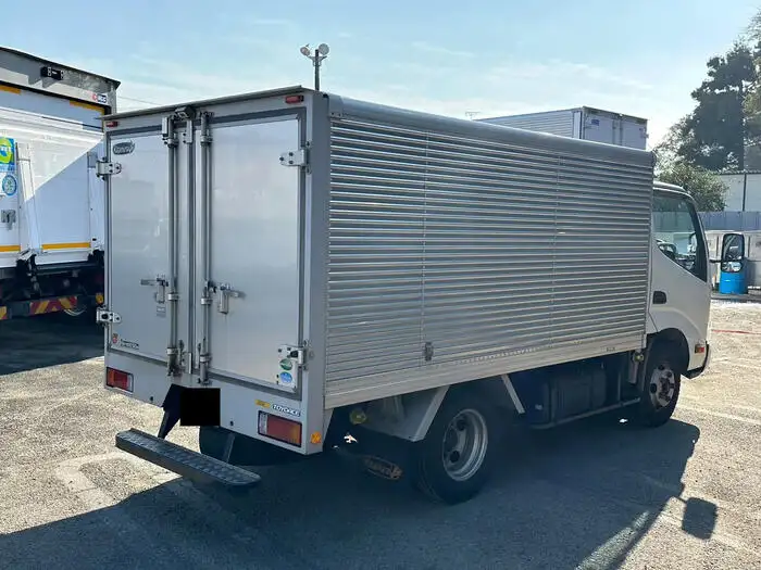 トヨタ トヨエース 小型 アルミバン サイドドア TPG-XZC605の中古トラック画像3