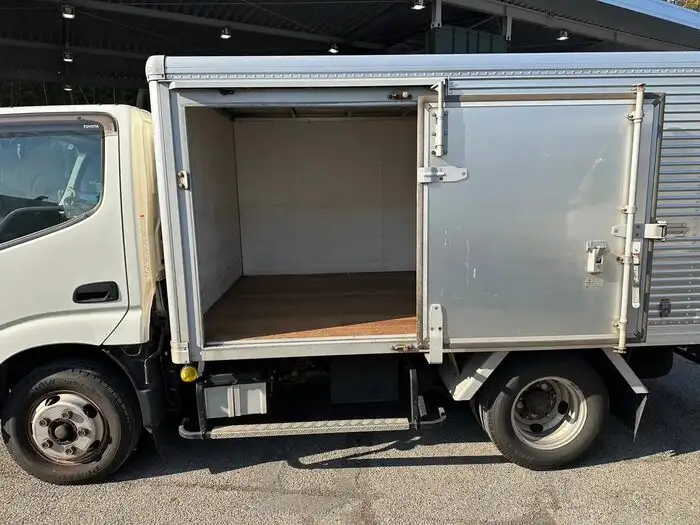 トヨタ トヨエース 小型 アルミバン サイドドア TPG-XZC605の中古トラック画像10