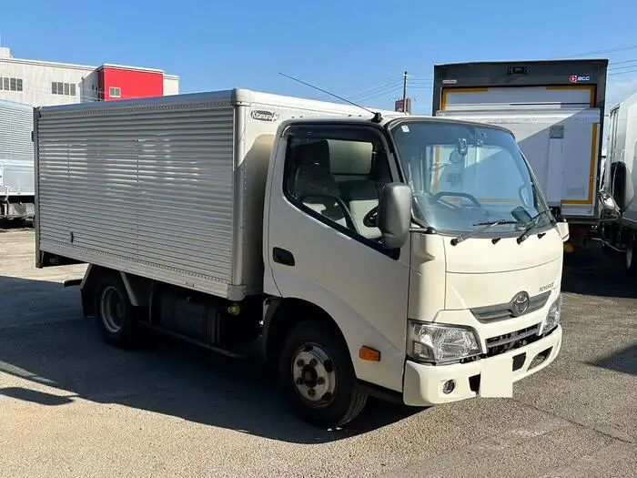 トヨタ トヨエース 小型 アルミバン サイドドア TPG-XZC605の中古トラック画像2