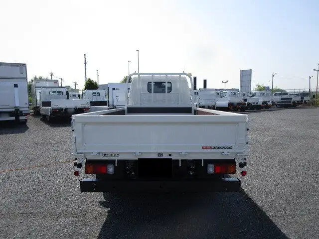 日野 デュトロ 小型 平ボディ 2RG-XZU645M R5の中古トラック画像4