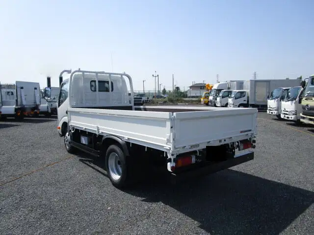 日野 デュトロ 小型 平ボディ 2RG-XZU645M R5の中古トラック画像6
