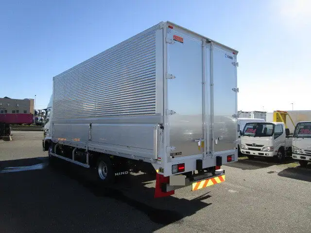 日野 レンジャー 中型/増トン ウイング エアサス ベッドの中古トラック画像6