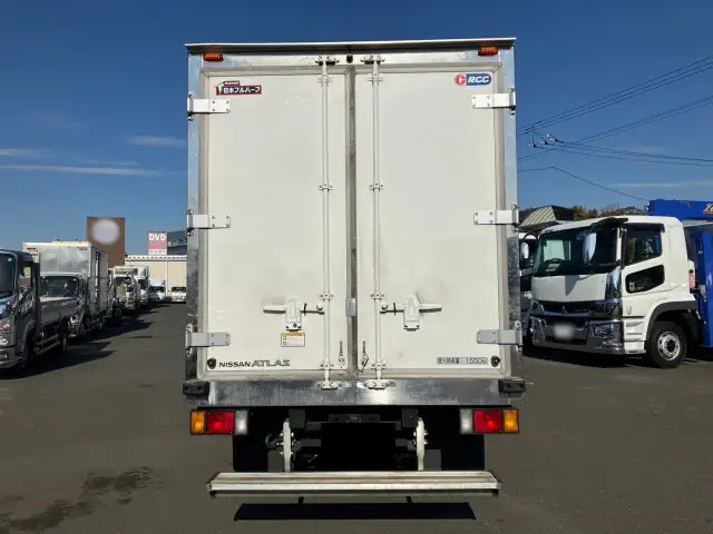 日産 アトラス 小型 冷凍冷蔵 低温 床ステンの中古トラック画像3