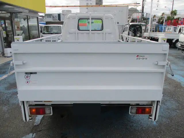 マツダ ボンゴ 小型 平ボディ 床鉄板 DBF-SLP2Tの中古トラック画像5