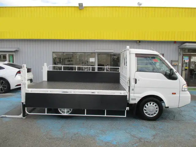 マツダ ボンゴ 小型 平ボディ 床鉄板 DBF-SLP2Tの中古トラック画像8