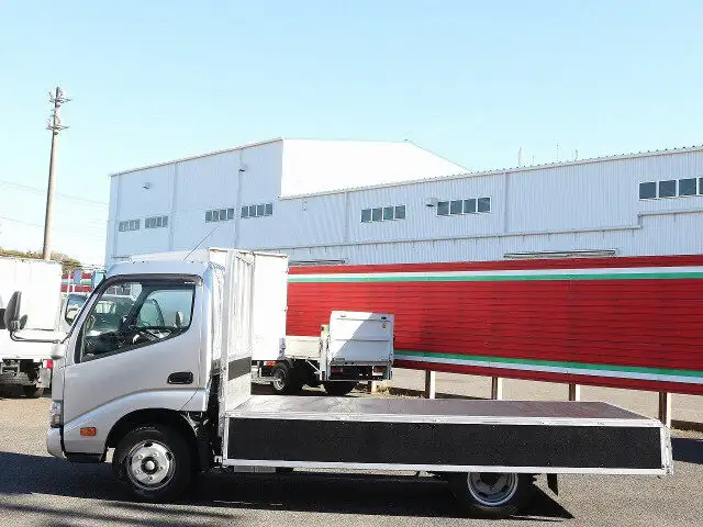 日野 デュトロ 小型 平ボディ TPG-XZC645M H31/R1の中古トラック画像6