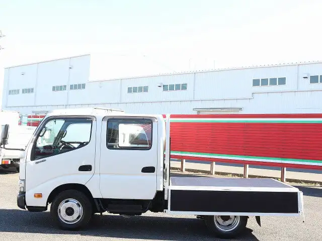 日野 デュトロ 小型 平ボディ Wキャブ TPG-XZU605Mの中古トラック画像8