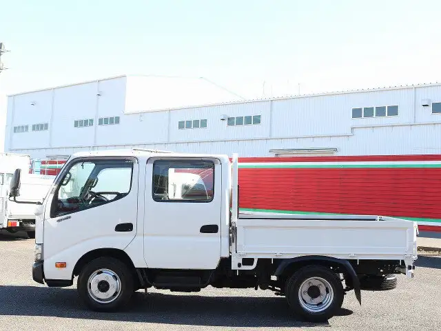 日野 デュトロ 小型 平ボディ Wキャブ TPG-XZU605Mの中古トラック画像7
