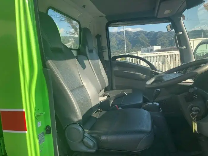 いすゞ エルフ 小型 パッカー車 巻き込み式 回転ダンプ式の中古トラック画像10