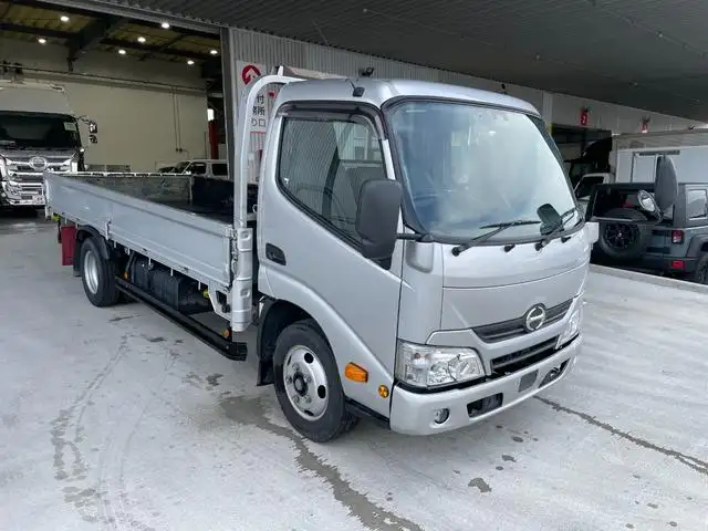 日野 デュトロ 小型 平ボディ TKG-XZU655M H30の中古トラック画像1