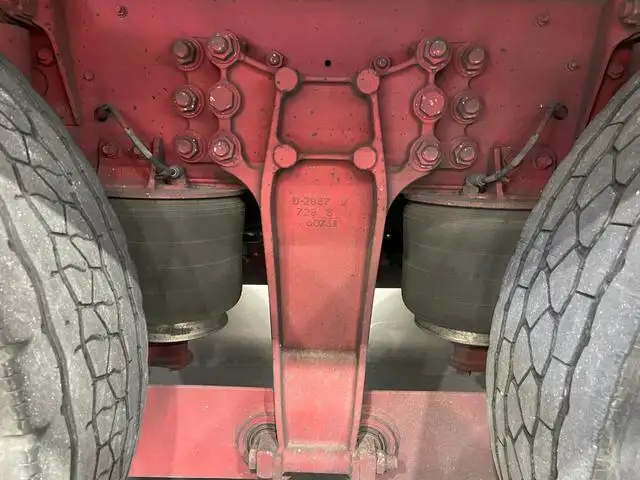 いすゞ ギガ 大型 ウイング ハイルーフ エアサスの中古トラック画像16