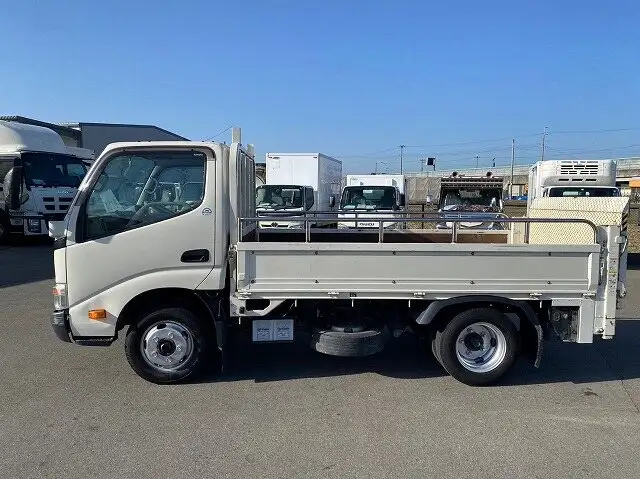 トヨタ ダイナ 小型 平ボディ パワーゲート 床鉄板の中古トラック画像4