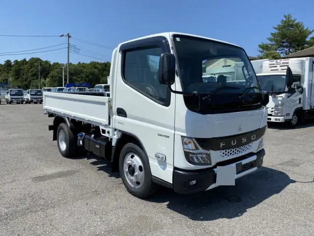 三菱 キャンター 小型 平ボディ 2RG-FBAV0 R5の中古トラック画像3