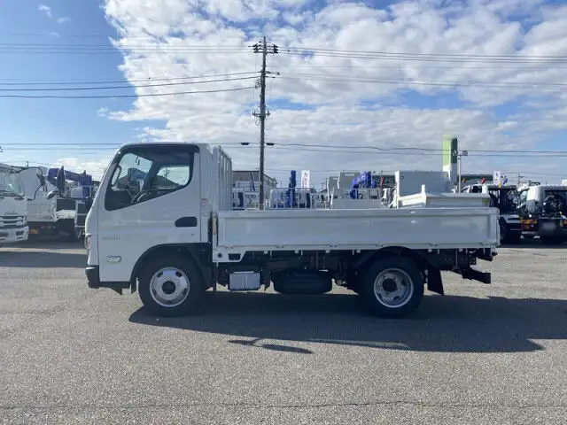 三菱 キャンター 小型 平ボディ 2RG-FBAV0 R5の中古トラック画像8