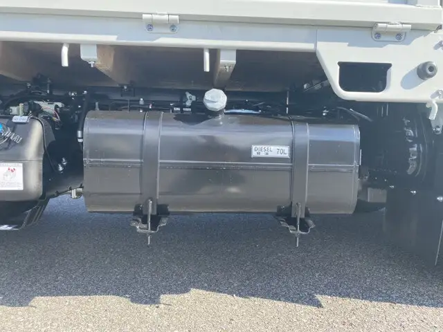 三菱 キャンター 小型 平ボディ 2RG-FBAV0 R5の中古トラック画像19