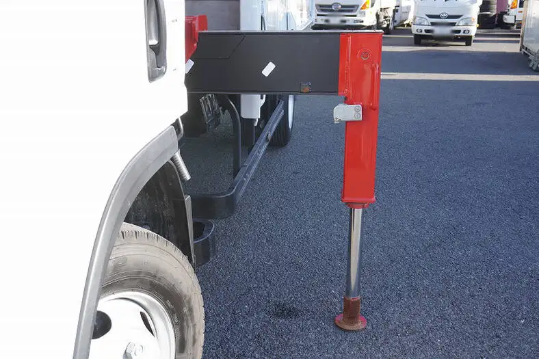 いすゞ エルフ 小型 クレーン付 床鉄板 3段の中古トラック画像9
