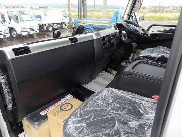 三菱 ファイター 中型/増トン 平ボディ アルミブロック エアサスの中古トラック画像6