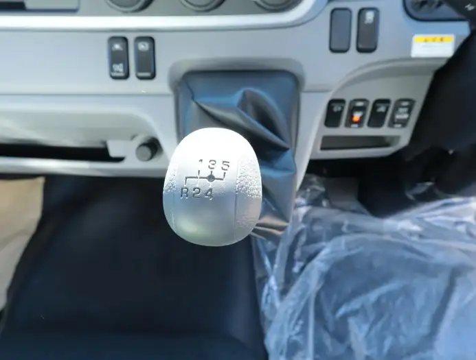 三菱 キャンター 小型 ウイング 2RG-FEB50 R5の中古トラック画像14