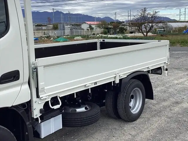 トヨタ ダイナ 小型 平ボディ 2RG-XZC605 R4の中古トラック画像11