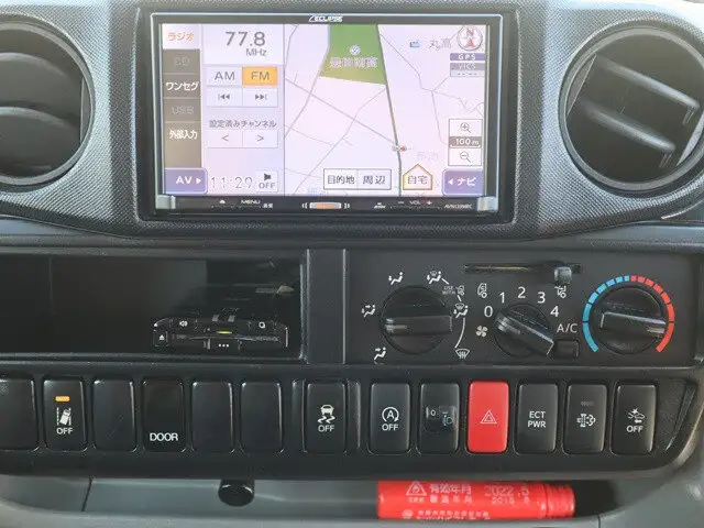 トヨタ トヨエース 小型 アルミバン サイドドア TPG-XZC605の中古トラック画像14
