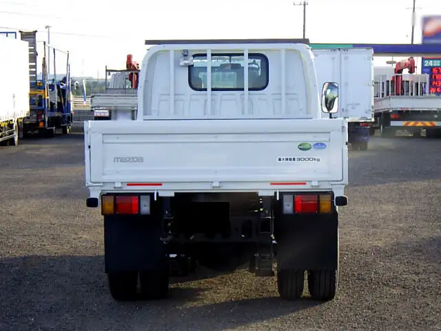 マツダ タイタン 小型 平ボディ TKG-LKR85A H25の中古トラック画像2