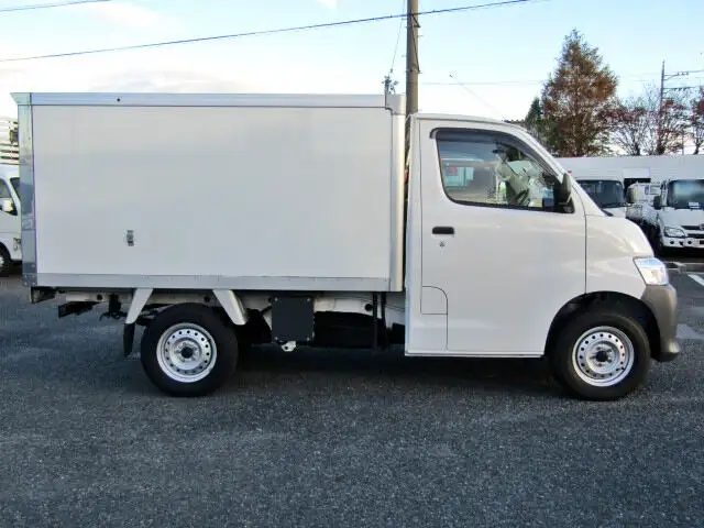 トヨタ タウンエース 小型 冷凍冷蔵 中温 S413Uの中古トラック画像2