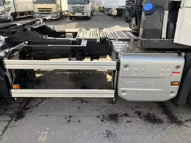 ボルボ トラック 大型 トラクター ハイルーフ 1デフの中古トラック画像15